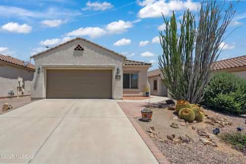 582 W Calle Media Luz, Sahuarita, AZ, 85629-8526 | Card Image