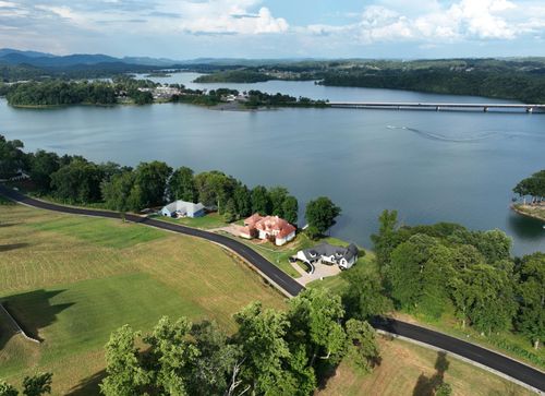 2129-21232129 Edgewater Sound, Morristown, TN, 37814 | Card Image