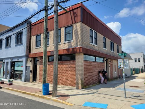 700 Summerfield Ave, Asbury Park, NJ, 07712-6922 | Card Image