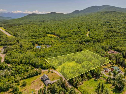 117 Sugarloaf Trl, Bethlehem, NH, 03574 | Card Image