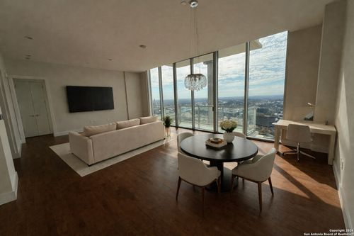 unit-2803-610 E Market St, San Antonio, TX, 78205-2677 | Card Image