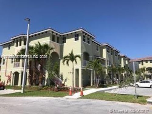 apt-207-290 Nw 109th Ave, Miami, FL, 33172-5263 | Card Image