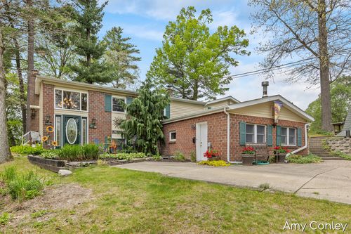 875 Bruce Dr, Middleville, MI, 49333-9106 | Card Image