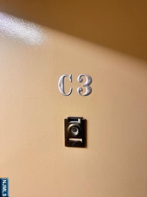 278 Main St, Little Ferry, NJ, 07643-1301 | Card Image