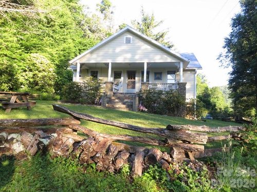 6835 Nc Highway 183, Newland, NC, 28657 | Card Image
