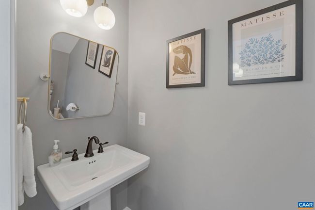1012 Locust Ln, House other with 3 bedrooms, 3 bathrooms and null parking in CHARLOTTESVILLE VA | Image 21