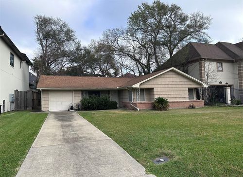 4804 Holt St, Bellaire, TX, 77401-5721 | Card Image