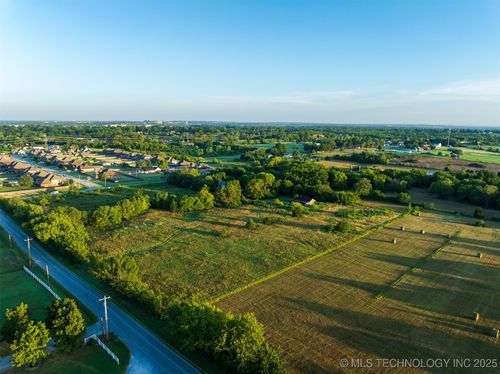5 Rosewood Dr, Broken Arrow, OK, 74014 | Card Image