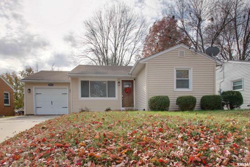 2934 Hampshire St, Quincy, IL, 62301-3747 | Card Image