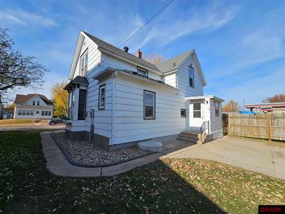 614 N Minnesota Street, House other with 3 bedrooms, 1 bathrooms and null parking in New Ulm MN | Image 3