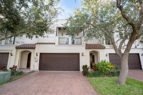 808 S 5th Street, McAllen, TX, 78501 | Card Image