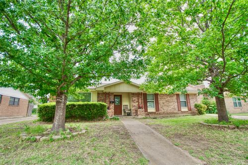 6306 Landmark Dr, Waco, TX, 76710-5614 | Card Image