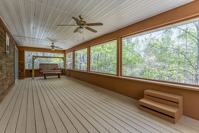 292 Holly Cove Cir, Home with 2 bedrooms, 3 bathrooms and null parking in Blairsville GA | Image 13