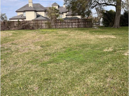 123-121 Van Molan St, Houston, TX, 77022-6113 | Card Image