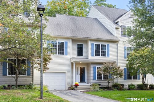 171-83 Perry St, Putnam, CT, 06260-2249 | Card Image
