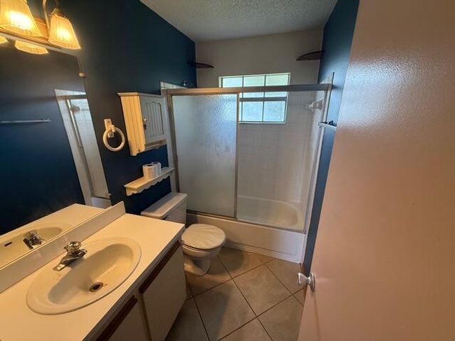 4880 Se 44 Th St, House other with 2 bedrooms, 2 bathrooms and null parking in Okeechobee FL | Image 17