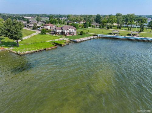 104 Lac Sainte Claire Dr, Saint Clair Shores, MI, 48082-1388 | Card Image