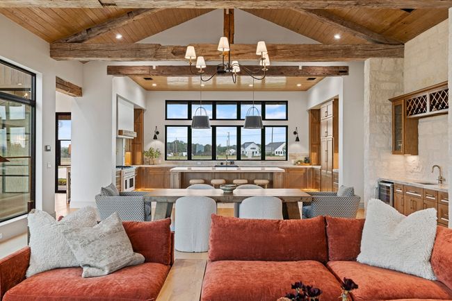 1318 Countryside Bnd, Home with 4 bedrooms, 5 bathrooms and 3 parking in Fredericksburg TX | Image 13
