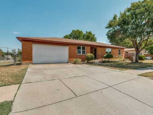 5020 Susan Lee Ln, North Richland Hills, TX, 76180-6885 | Card Image