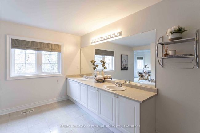 932 Coyston Dr, House other with 4 bedrooms, 4 bathrooms and 4 parking in Oshawa ON | Image 25