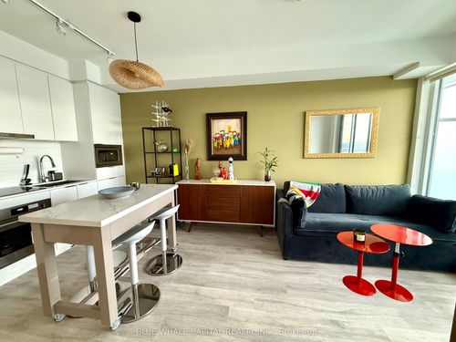 1603-8 Olympic Garden Dr, Toronto, ON, M2M3T9 | Card Image