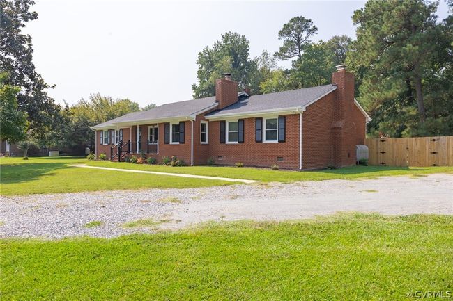 8844 Strath Road, Home with 4 bedrooms, 2 bathrooms and null parking in Henrico VA | Image 4