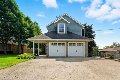 19 Mitchell St, Ayr, ON, N0B1E0 | Card Image