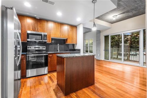 apt-308-250 Pharr Rd Ne, Atlanta, GA, 30305-2271 | Card Image