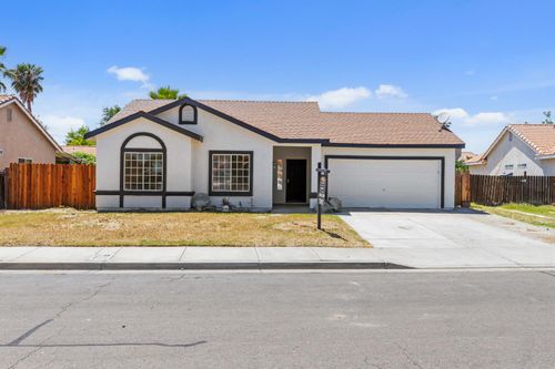 855 Place Rd, Los Banos, CA, 93635-2823 | Card Image