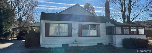 2030 Orpington Dr, TROY, MI, 48083-5671 | Card Image