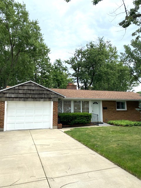 Burnside Dr, Tonawanda, NY 14150