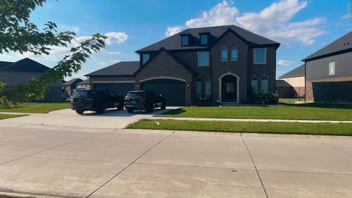 19225 Brighton Dr, Macomb, MI, 48042-6280 | Card Image