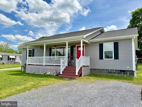 714 Coverstone Ln, SHENANDOAH, VA, 22849-1106 | Card Image