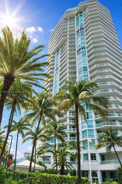 apt-442-16400 Collins Ave, Sunny Isles Beach, FL, 33160-4569 | Card Image