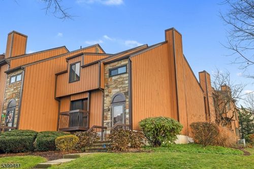 107 Wimbledon Sq, Hackettstown, NJ, 07840-4218 | Card Image