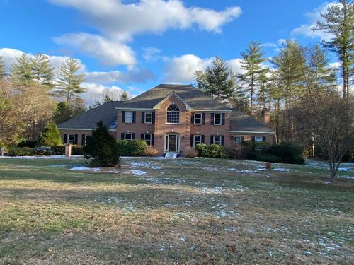 9 Springfield Circle, Merrimack, NH, 03054 | Card Image