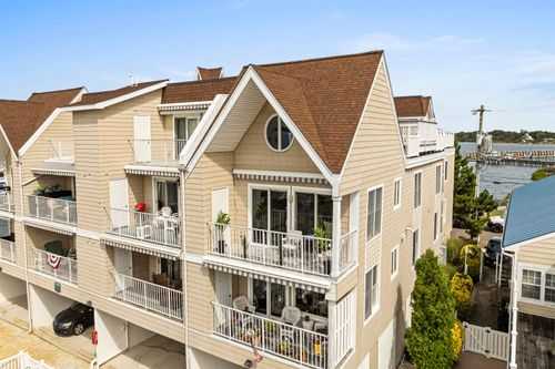 apt-202-1415 Harbor Ln, Cape May, NJ, 08204-5220 | Card Image