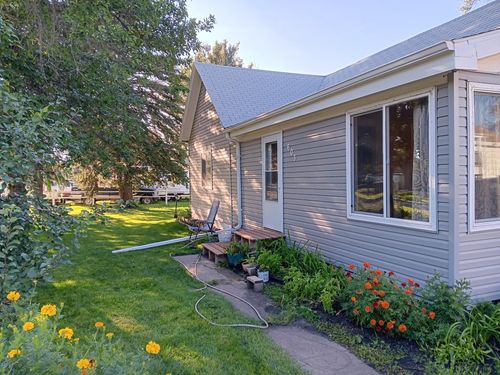 603 Pearl St N, Buffalo, ND, 58011-6205 | Card Image