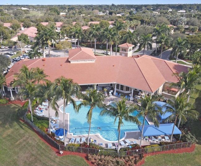 12110 Napoli Ln, Condo with 3 bedrooms, 2 bathrooms and null parking in Boynton Beach FL | Image 39