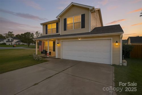 805 River Trail Rd, Lowell, NC, 28098-1280 | Card Image