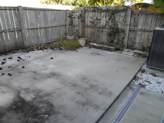 1004 Ashley Ave, Townhouse with 2 bedrooms, 3 bathrooms and null parking in Indian Harbour Beach FL | Image 7
