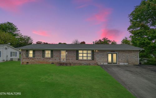 5405 Bluefield Rd, Knoxville, TN, 37921-2405 | Card Image
