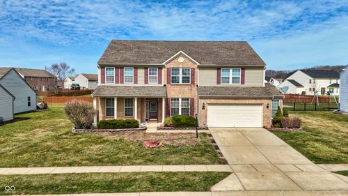 8358 Balmoral Ln, Avon, IN, 46123-7666 | Card Image