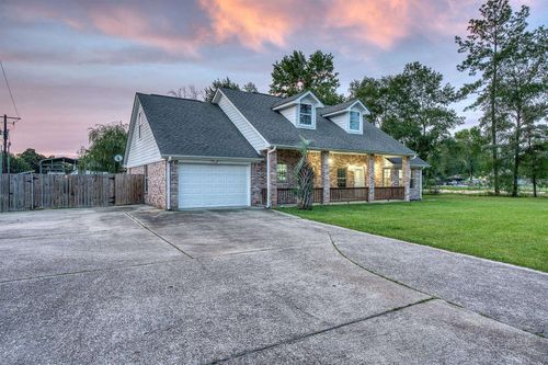 18046 Ih 10, Vidor, TX, 77662-2384 | Card Image