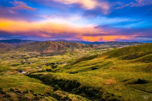 2 Deidre Ln, Horseshoe Bend, ID, 83629 | Card Image