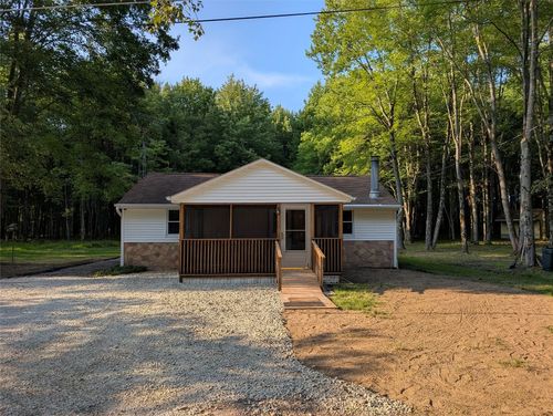 1364 Sioux Ln, Espyville, PA, 16424 | Card Image