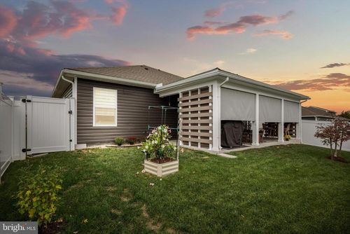 109 Grasmere St, STEPHENS CITY, VA, 22655-3919 | Card Image