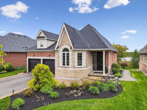 94 Aberfoyle Mill Cres, Puslinch, ON, N0B2J0 | Card Image