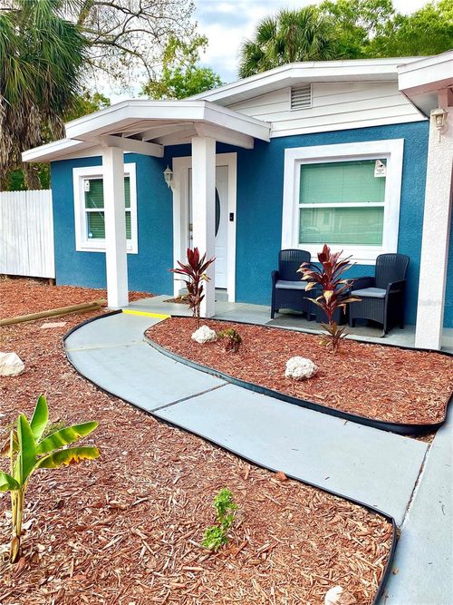 3206 E Emma St, TAMPA, FL, 33610-6952 | Card Image