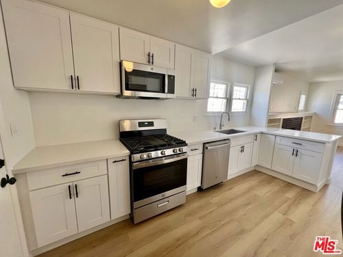 3009 Dalton Ave, LOS ANGELES, CA, 90018 | Card Image